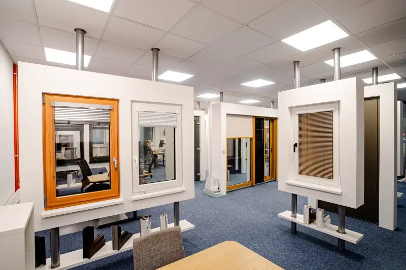 Showroom obrazem Showroom obrazem