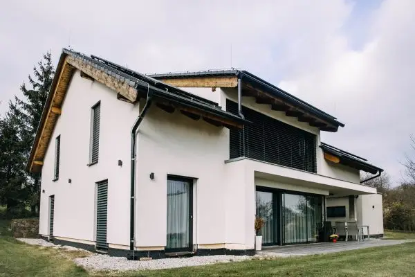 Moderní novostavba v obci Ruda